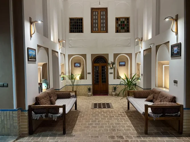 حیاط اندرونی؛ پیوند معماری و طبیعت